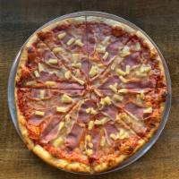 Canadian Passport Pie · Canadian bacon and pineapple, on a mozzarella and tomato sauce base.