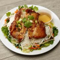 🥜46. Five Spice Chicken with Vermicelli · Served with peanuts and onions.