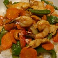Pad Paradise Rice Plate · Shrimp, chicken, snow peas, string beans, green pepper, carrot, onion and cashew nuts with a...