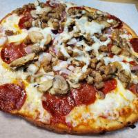 Pizza Supreme  · Pepperoni, Sausage, onion &mushrooms 