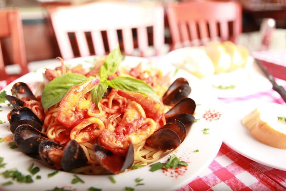 Linguini Posillipo Dinner · Clams, mussels, calamari, shrimp and marinara sauce.