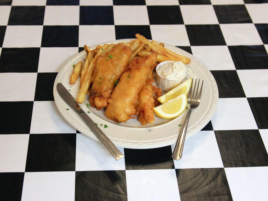 Beer Battered Fish · Ielandic cod beer battered with our homemade beer batter and fried golden brown.
Choice of 2 sides.