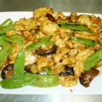 Chicken with Chinese Snow Peas · Noted for their delicate flavor and crisp texture, these garden fresh snow peas are stir-fri...