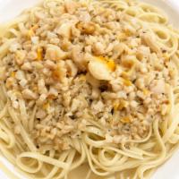 Linguine with Clam Sauce · Your choice of white or red sauce.