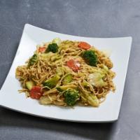 Chow Mein · Stir fried egg noodle with mixed vegetable and bean sprout.