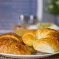 Croissant Plain · A flaky French pastry