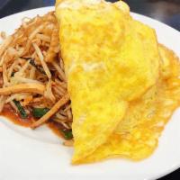 16. Saute Mixed Vegetables · Shredded pork, vermicelli, bean sprout, Chinese chives, and egg pancake.