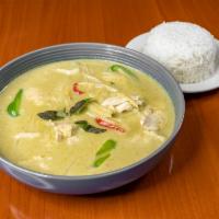 C2. Green Curry · Green curry paste, bamboo, bell peppers and basil leaves in creamy coconut milk.