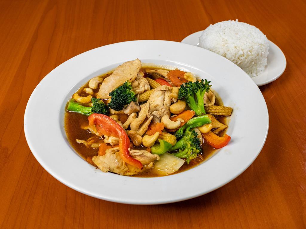 SF1. Cashew Nuts Stir-Fried · Choice of meat with cashew nuts, baby corn, carrots, broccoli and bell peppers.