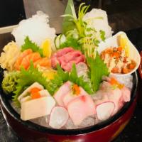 Sashimi Dinner  (15 pcs) · 15 pcs of sashimi served with miso or salad