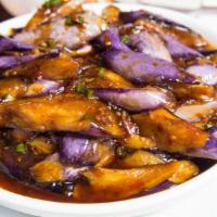 154. Quart of Eggplant in Garlic Sauce 鱼香茄子 · Served with rice. Spicy.