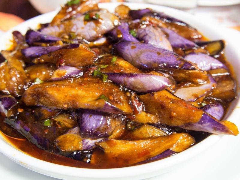 154. Quart of Eggplant in Garlic Sauce 鱼香茄子 · Served with rice. Spicy.