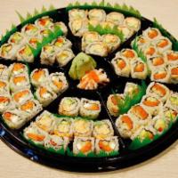 Maki platter combo  · 2 California roll, 2 philadelphia , 2 veggie & 2 spicy tuna roll. 