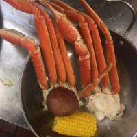 1 lb. Snow Crab Leg ·  Served : 1 potato and 1 corn & Garlic Bread