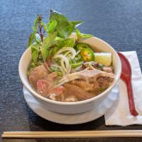 29	House Special Beef Noodle Soup · Comes with Rare Steak, Tripe, Flank, Fatty Brisket, Tendon, Beef Balls And Oxtail :
Đặt Biệt...