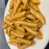 Pasta Alla Vodka · Served with homemade bread glazed with garlic oil and choice of pasta.