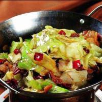 Hand Ripped Cabbage with Pork Belly in Dry Pot 干锅手撕包菜 · Mild.