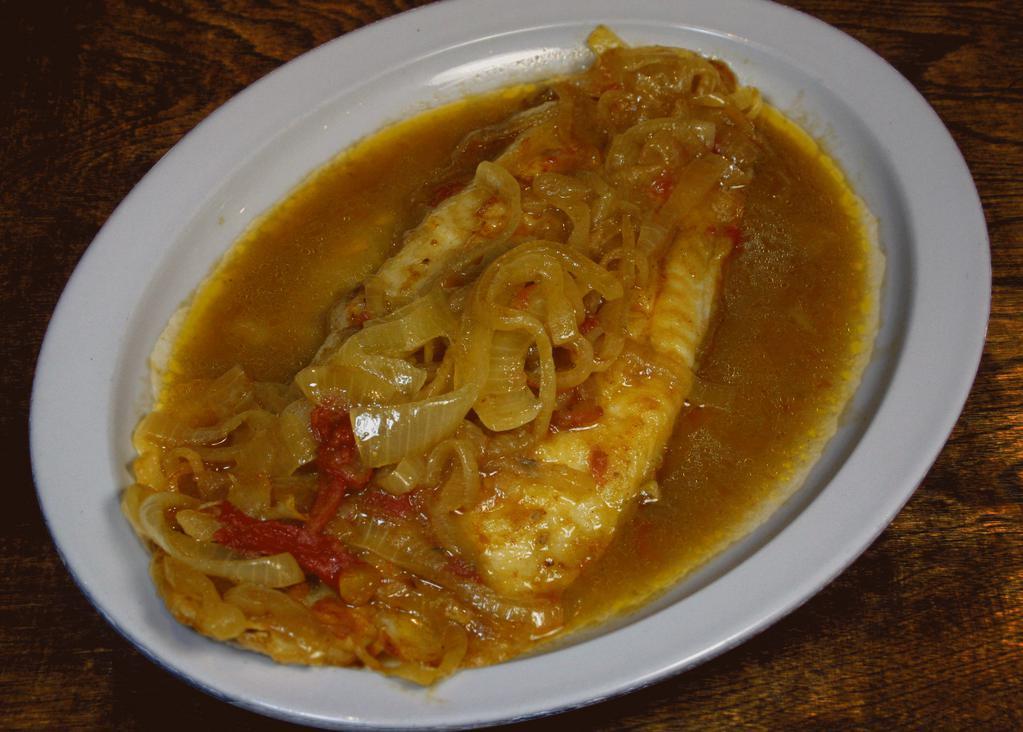 Filete en Salsa · Swaii fillet cooked in our hogao Colombian sauce made of tomatoes and onions.