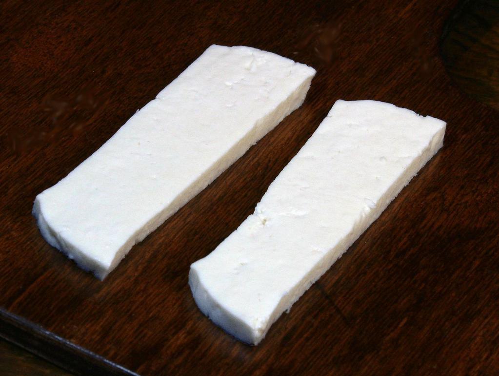 Tajada de Queso · Slice of white cheese.