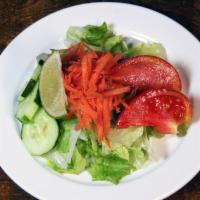Ensalada · Lettuce, Tomato, Cucumber, Carrots