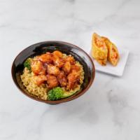C19. General Tso's Chicken Combo Platter · Spicy.