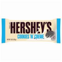 Hershey Cookies N Crème 1.55oz · You’ll love this delicious combination of crunchy chocolate cookie bits and smooth white cre...