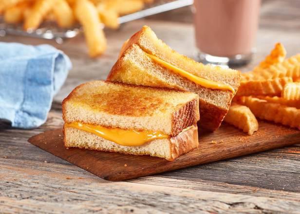 Kiddie Cheese® Meal · Grilled cheese, Crinkle Fries, Kidz® Drink, and a Treat. Lunchboxes everywhere are green with envy. (730-930 Cal)