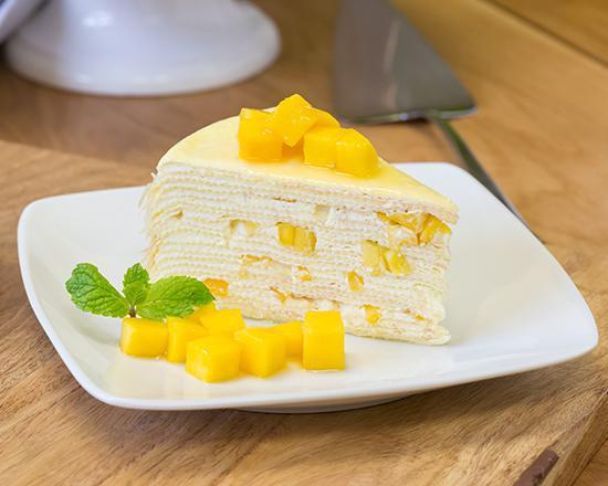 Mango Crepe Cake 芒果千层糕 · Mango favor thousand layers cake