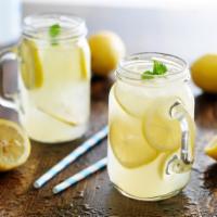 Fresh Fruit Lemonade(22oz) 柠檬渣渣（大杯） · 