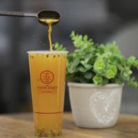 Passion Fruit Green Tea 百香果綠茶  · Fresh Passion Fruit From Taiwan. Recommend 70% Sugar.  Only Serve in Cold. 