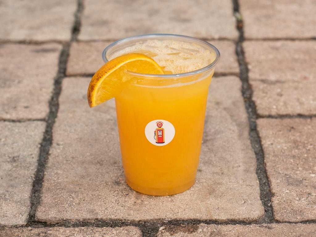Jugo de Naranja · Orange juice.