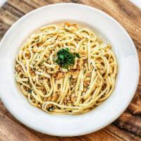 Linguine with Red Clam Sauce 1/2  Tray · 