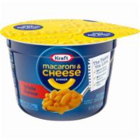 Kraft Easy Mac Cup Triple Cheese 2.05oz · Three creamy and delicious cheeses combine in a convenient microwavable cup. Made with no ar...