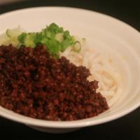 Zha jiang noodle · Meat sauce with tomato