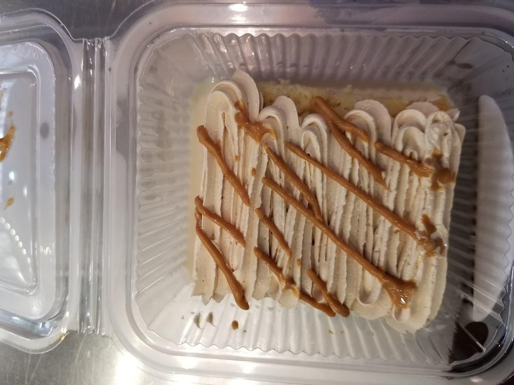3 Leches Caramelo · 3 milks and caramel.