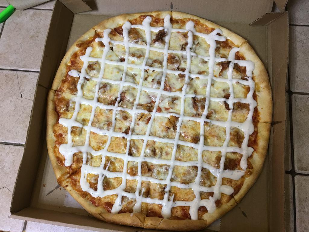 Chicken bacon ranch pizza · Fried chicken crispy bacon and ranch
