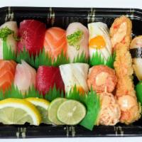 Mini Omakase Sushi · 12 pcs of sushi from chef's choice