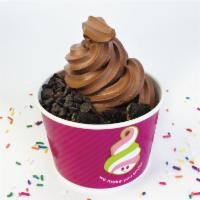 Vanilla and Chocolate Party Pack · Exclusively vanilla and chocolate. Comes with 10 small cups and choice of 5 toppings.