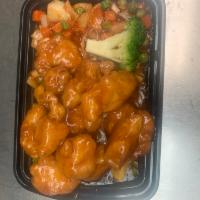 S20. Dragon and Phoenix · Shrimp with chili sauce and General Tso's chicken. Hot and spicy.