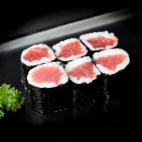 R5. Tuna Roll · 6 pieces. Tuna in Japanese traditional style.
