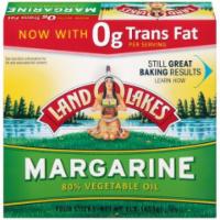 Land O Lakes Margarine Quarters 16oz · Want warm, pull-apart cookies, oven-fresh muffins, or sweet, hearty cornbread? These sticks ...