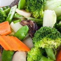 D1. Steamed Mixed Vegetables · Steamed without oil, cornstarch, salt, M.S.G. Served with choice of sauce on the side.