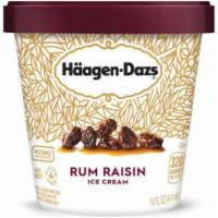 Haagen Dazs Rum Raisin Pint · HÄAGEN-DAZS Rum Raisin Ice Cream is crafted with sun-ripened California raisins that have be...
