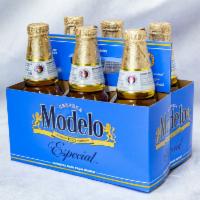 6 Pack Bottle Modelo Especial · 