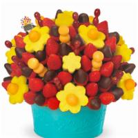 Berry Chocolate Bouquet - Regular · Make this eye catching arrangement the ultimate addition to your next birthday, thank you or...