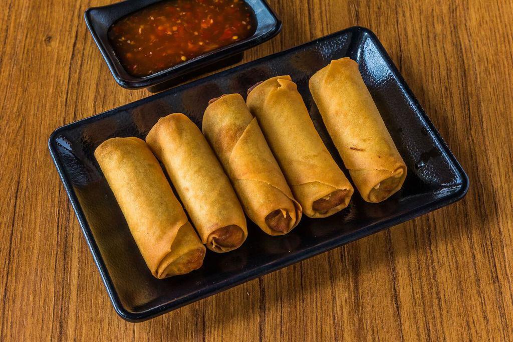 Vegetable Spring Roll · 5 pieces.