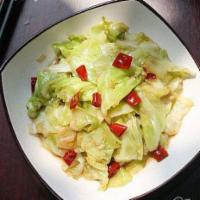 Sichuan Cabbage	 · 爆炒卷心菜
Sautéed cabbage with red chilies, garlic, peppercorn, black beans