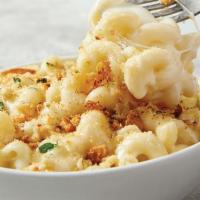 Large Mac & Cheese · Creamy mac and cheese topped with mozzarella cheese and bread crumbs 