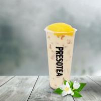Pudding Milk Tea · A blend of green tea and jasmine flowers with creamer and pudding.