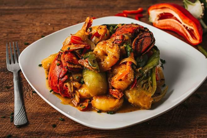 Seafood Curry · Lobster ＆ Shrimp, peppers ＆ onions, Bok Choy, White Rice